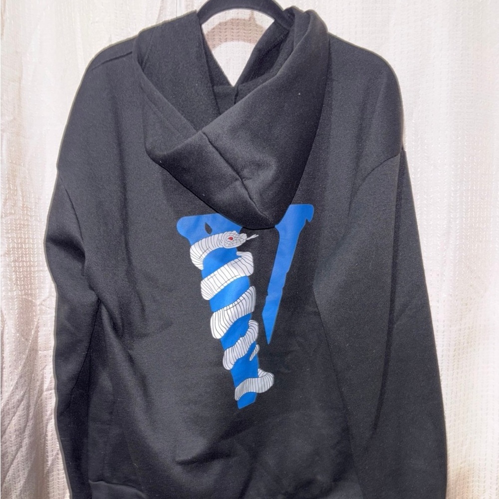 Vlone men’s V hoodie blue/black sz Med(38-40)